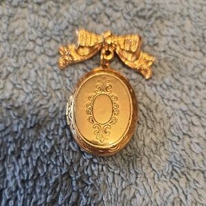 Elegant Gold Tone Vintage Pin/Brooch Locket with Bow Design, Mother's Day